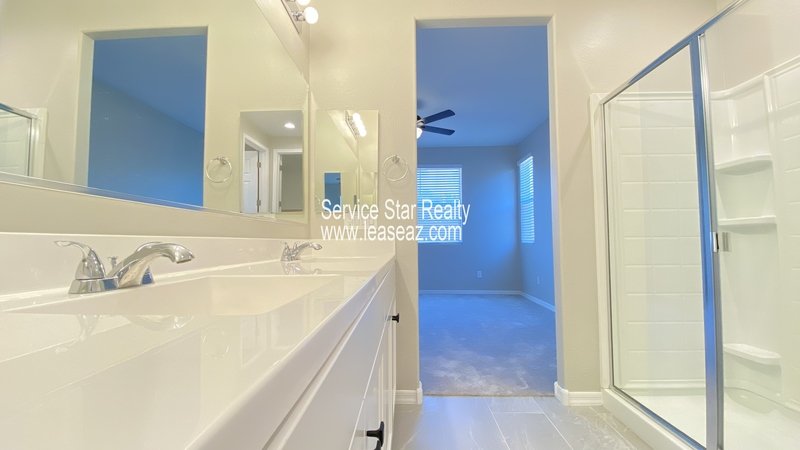 Beautiful 3 Bedroom + 2 Bathroom Home property image