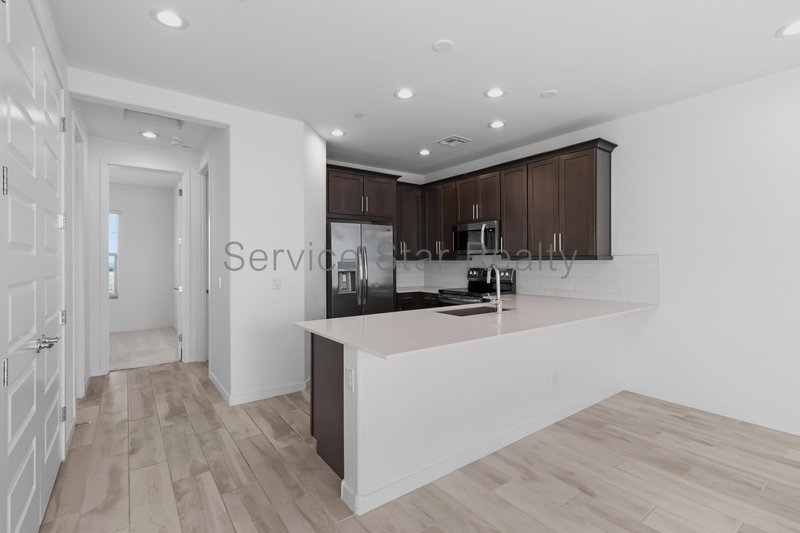 Beautiful Modern Three bedroom Townhome in Eastmark Towns! property image