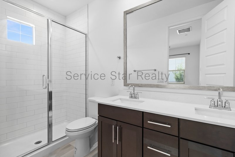 Beautiful Modern Three bedroom Townhome in Eastmark Towns! property image