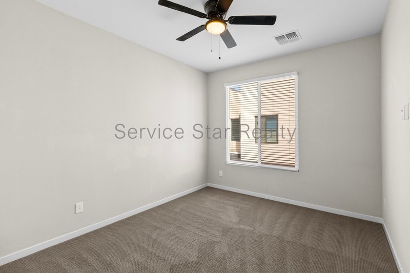 GATED Tempe Townhome - 3Bed/2.5Bath property image