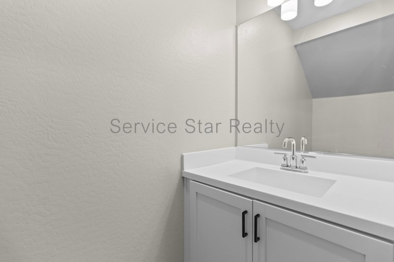 GATED Tempe Townhome - 3Bed/2.5Bath property image