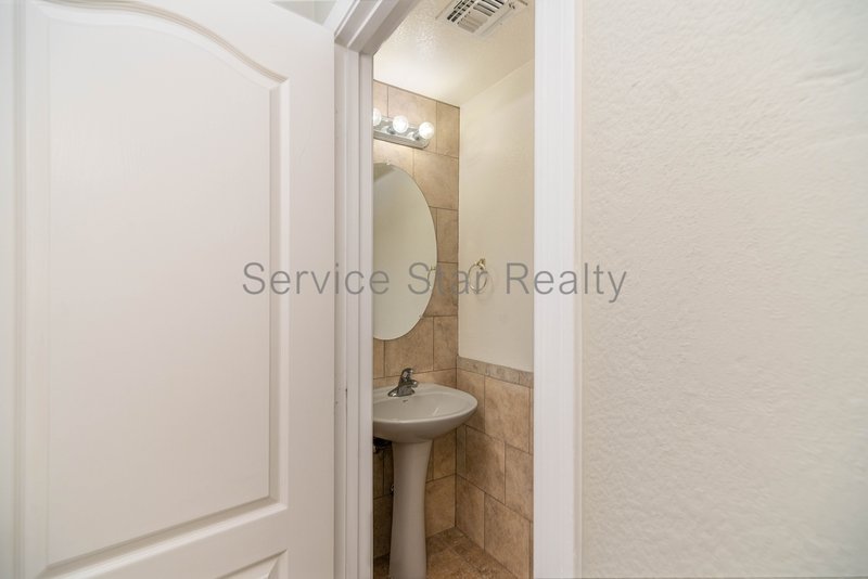 $750 OFF!! 4-Bedroom, 2.5 bathroom Home in Dynamite Mountain Ranch property image