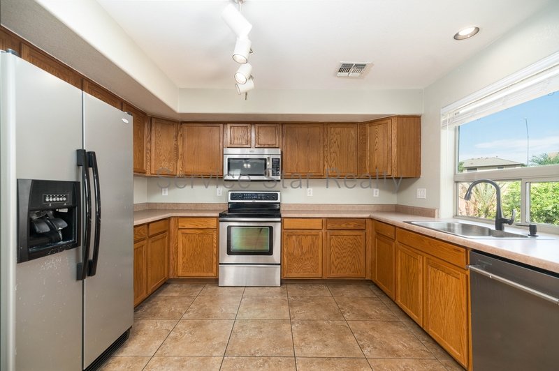 $750 OFF!! 4-Bedroom, 2.5 bathroom Home in Dynamite Mountain Ranch property image