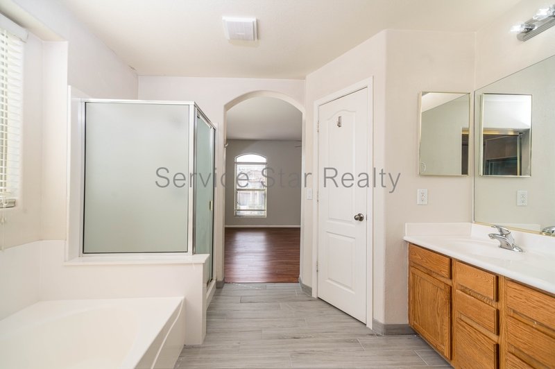 $750 OFF!! 4-Bedroom, 2.5 bathroom Home in Dynamite Mountain Ranch property image