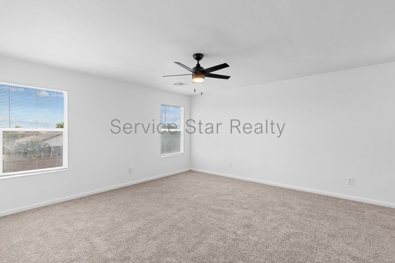 Fantastic 3Bed/2.5Bath in Central Surprise! property image