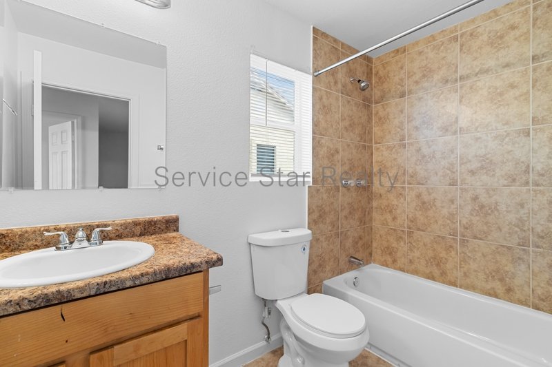 Fantastic 3Bed/2.5Bath in Central Surprise! property image