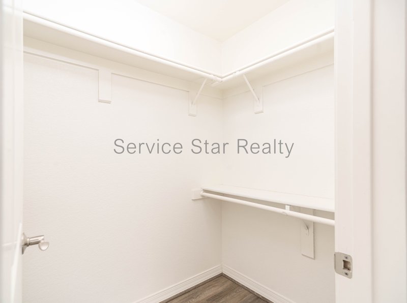 Bright & Stylish 2-Bed Condo in the Heart of Biltmore/Arcadia Lite! property image