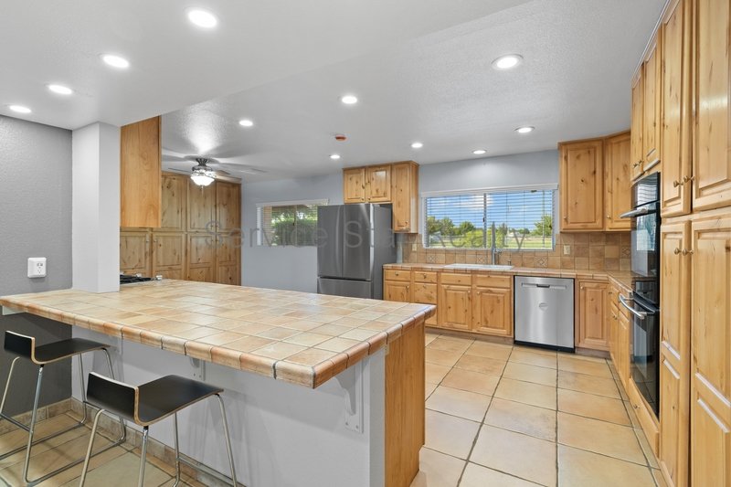 Spacious Glendale Retreat on Nearly an Acre | No HOA property image