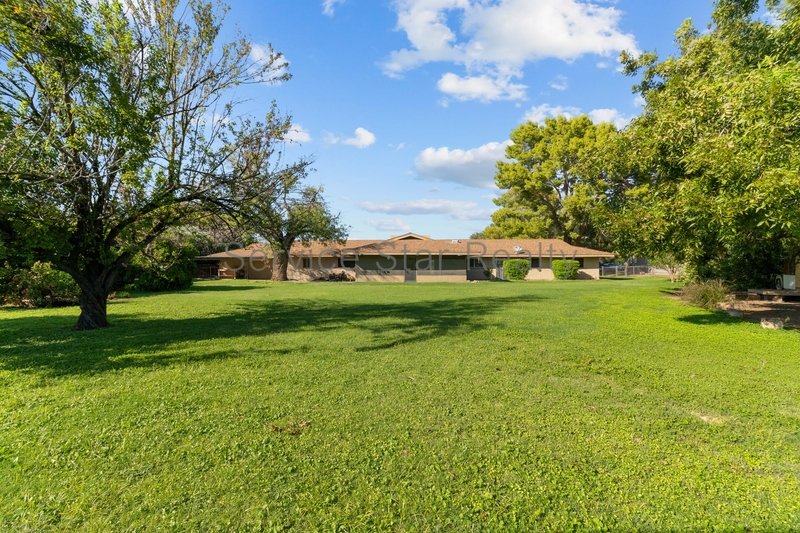 Spacious Glendale Retreat on Nearly an Acre | No HOA property image