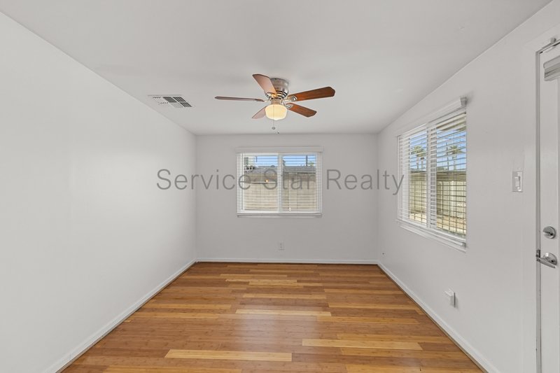 Stunning Updated 4-Bed Home with Saltwater Pool in Central Phoenix property image