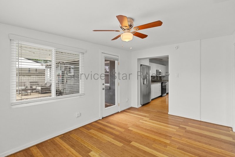 Stunning Updated 4-Bed Home with Saltwater Pool in Central Phoenix property image