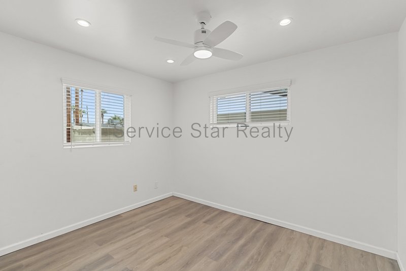 Stunning Updated 4-Bed Home with Saltwater Pool in Central Phoenix property image