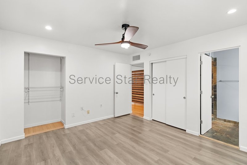 Stunning Updated 4-Bed Home with Saltwater Pool in Central Phoenix property image