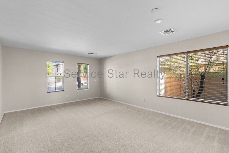 Gorgeous 4-Bed, 2-Bath Home with Chef?s Kitchen and Covered Patio property image