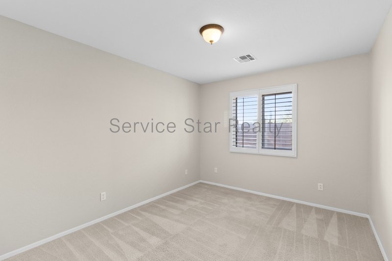 Gorgeous 4-Bed, 2-Bath Home with Chef?s Kitchen and Covered Patio property image
