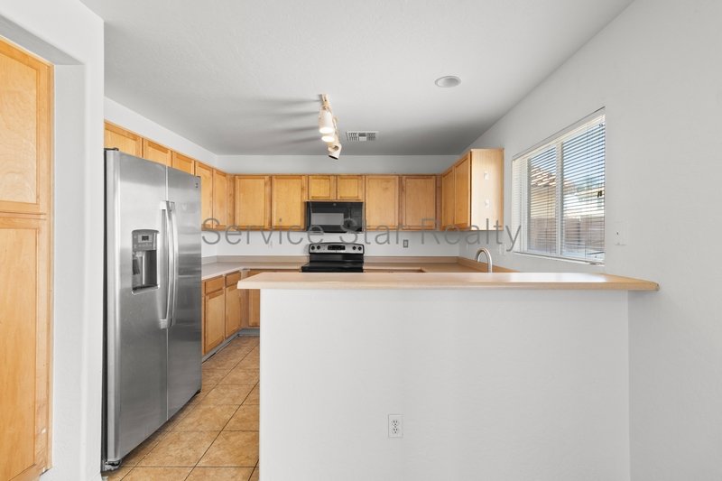 **MOVE IN SPECIAL -- 2 WEEKS FREE RENT!!** property image