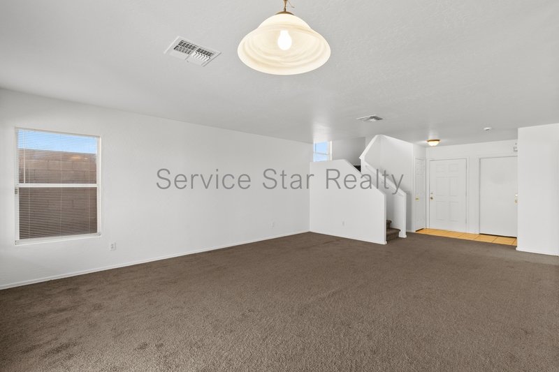 **MOVE IN SPECIAL -- 2 WEEKS FREE RENT!!** property image