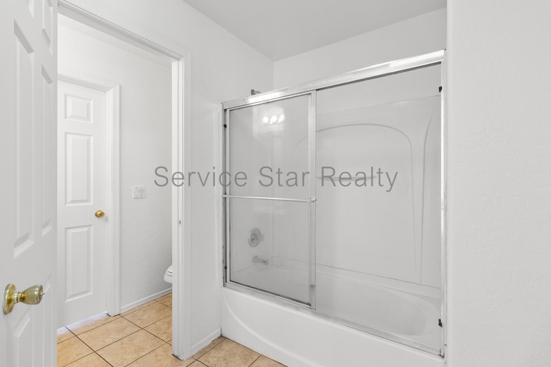 **MOVE IN SPECIAL -- 2 WEEKS FREE RENT!!** property image