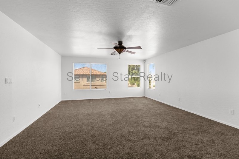 **MOVE IN SPECIAL -- 2 WEEKS FREE RENT!!** property image