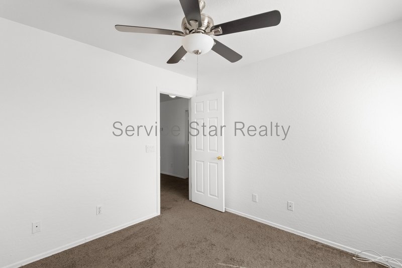 **MOVE IN SPECIAL -- 2 WEEKS FREE RENT!!** property image