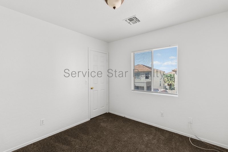 **MOVE IN SPECIAL -- 2 WEEKS FREE RENT!!** property image