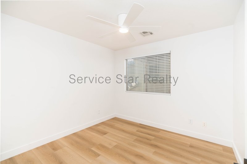 Stylish 3-Bed Home in Fireside at Desert Ridge property image