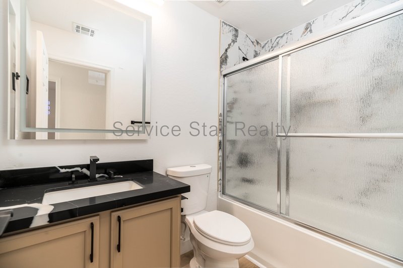 Stylish 3-Bed Home in Fireside at Desert Ridge property image