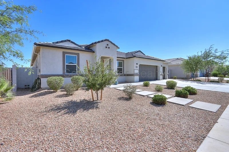 **MOVE IN SPECIAL -- ONLY $500 FOR YOUR FIRST MONTHS RENT!** property image