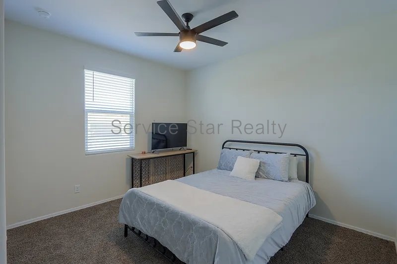 **MOVE IN SPECIAL -- ONLY $500 FOR YOUR FIRST MONTHS RENT!** property image