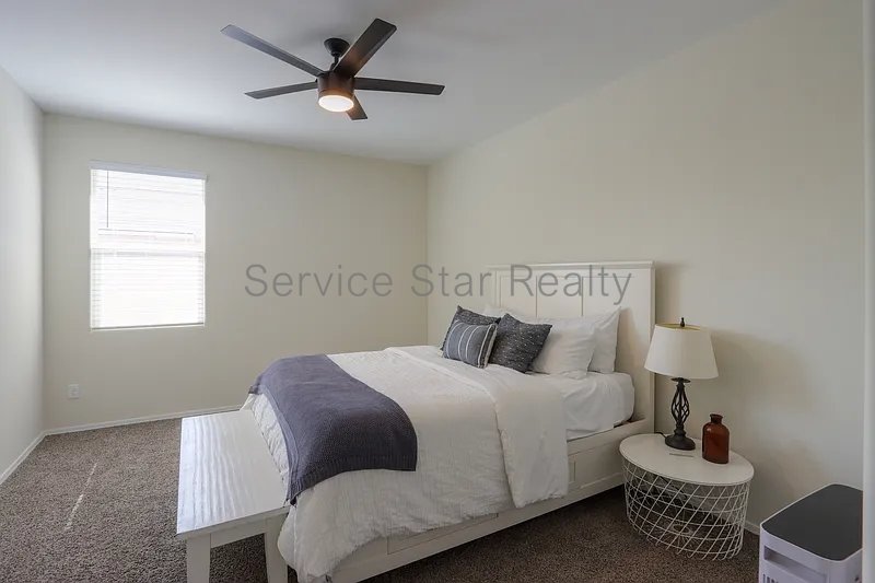 **MOVE IN SPECIAL -- ONLY $500 FOR YOUR FIRST MONTHS RENT!** property image