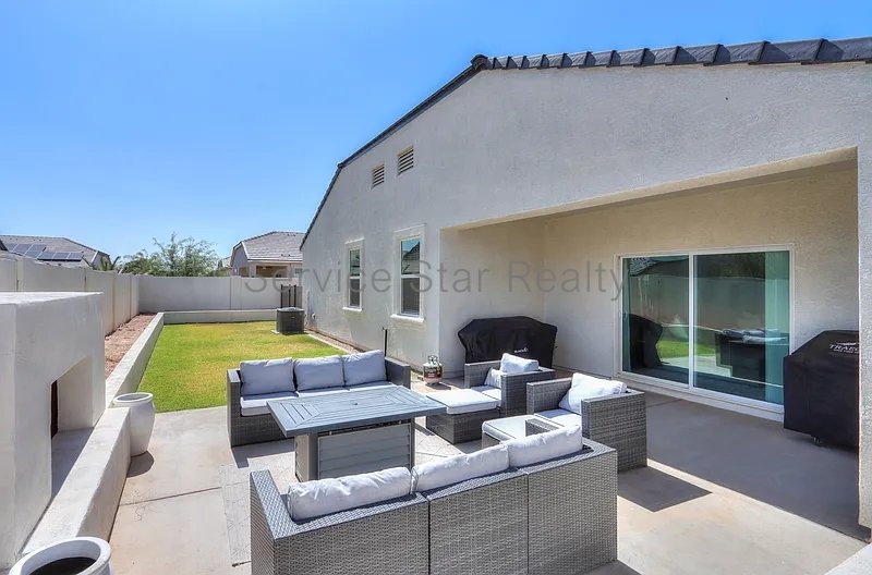 **MOVE IN SPECIAL -- ONLY $500 FOR YOUR FIRST MONTHS RENT!** property image