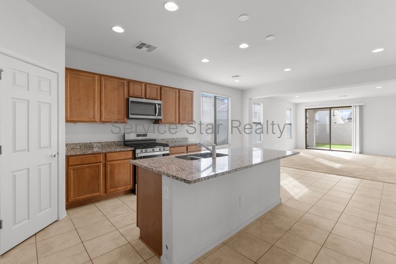 3 Bedroom, 2 bath home in Glendale! property image