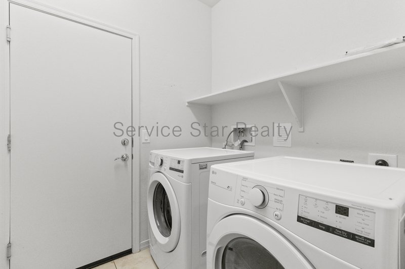 3 Bedroom, 2 bath home in Glendale! property image