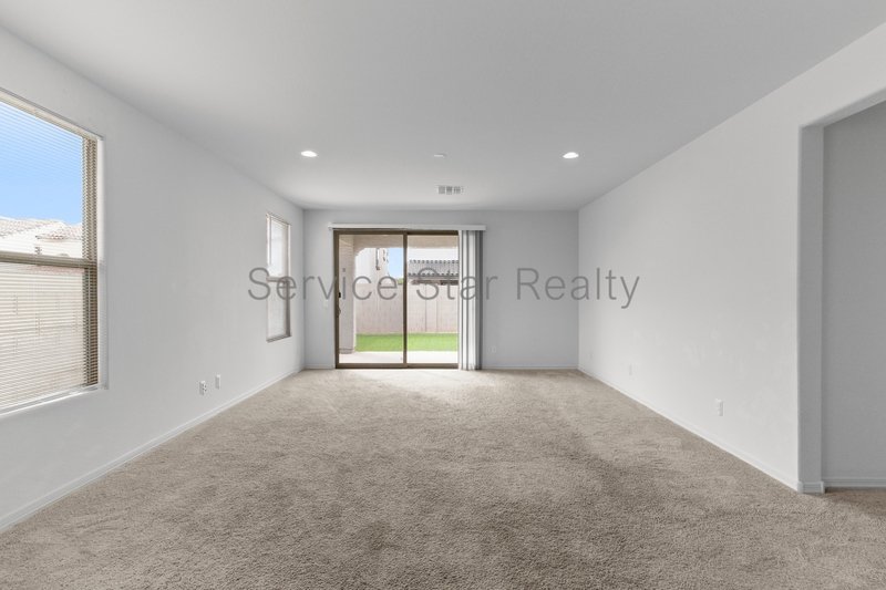 3 Bedroom, 2 bath home in Glendale! property image