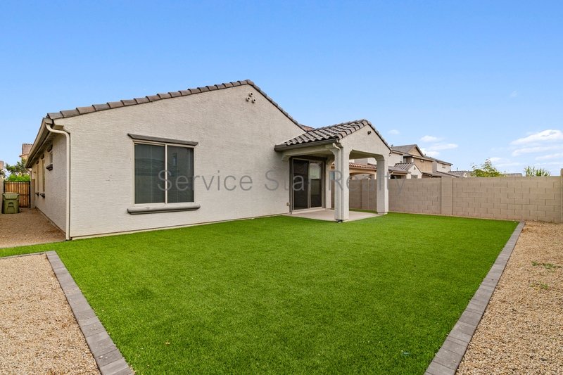 3 Bedroom, 2 bath home in Glendale! property image