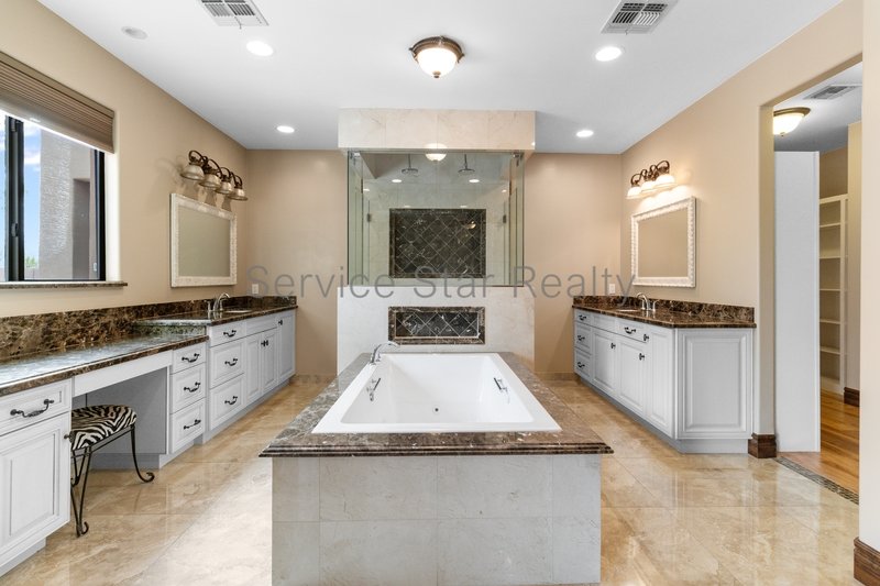 Beautiful Desert Oasis in Cave Creek! property image