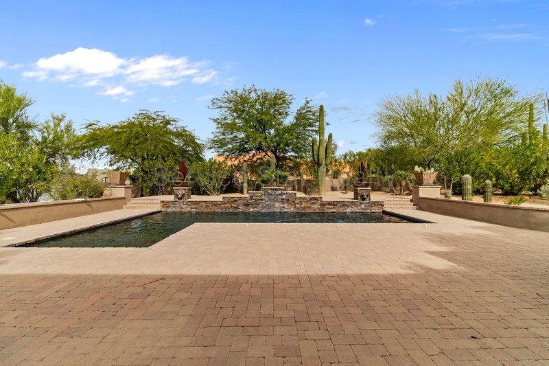 Beautiful Desert Oasis in Cave Creek! property image