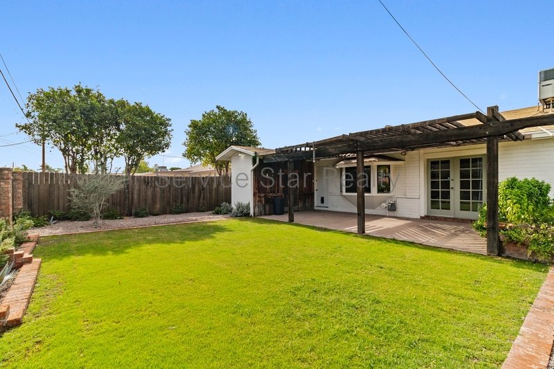 Gorgeous Classic Arizona Ranch-Style Home! property image