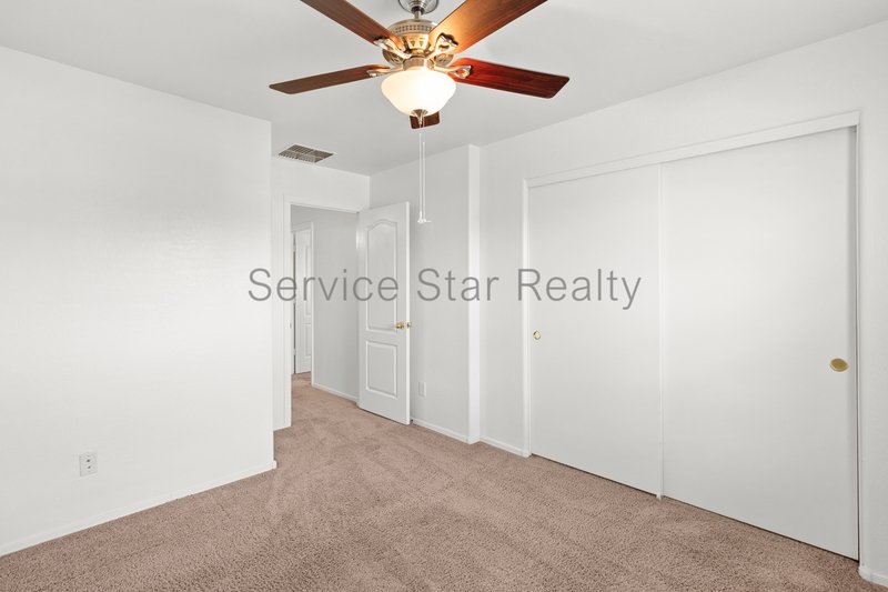 This 4 bed/3 bath Gilbert home!! property image