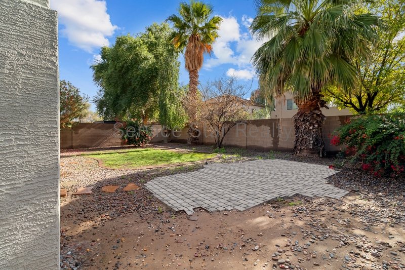 This 4 bed/3 bath Gilbert home!! property image