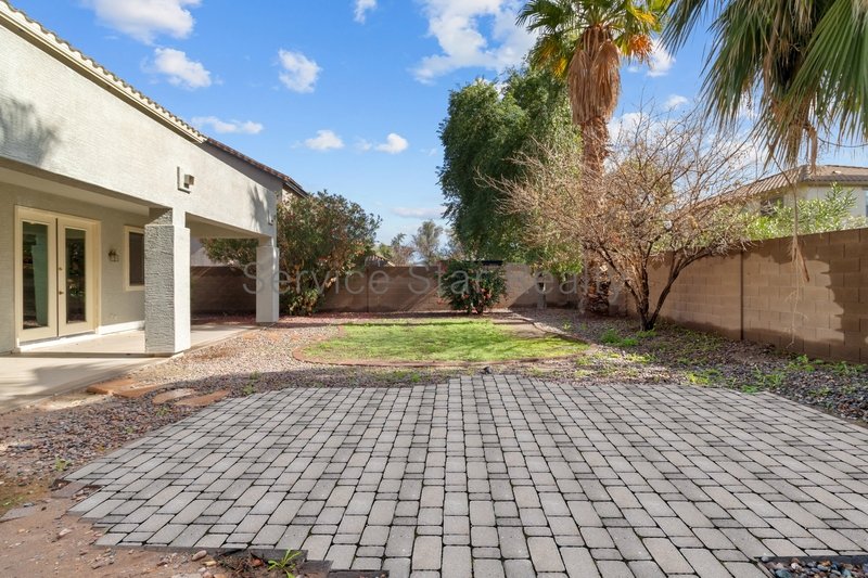 This 4 bed/3 bath Gilbert home!! property image
