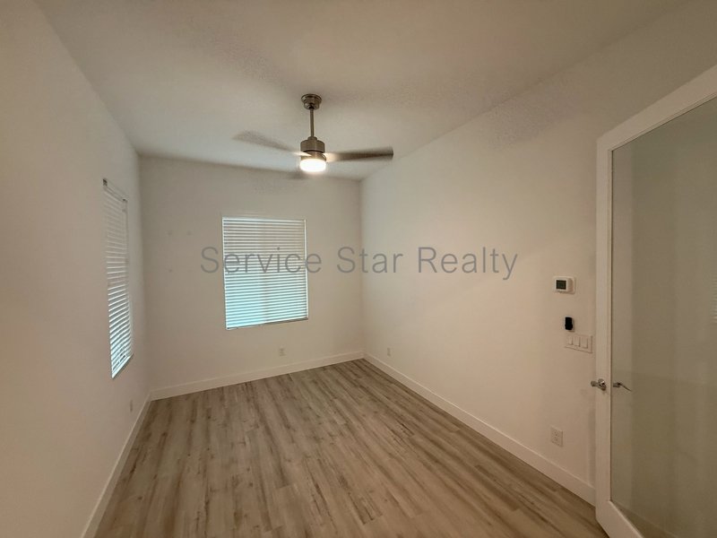 Stunning LARGE 5 Bedroom Home property image