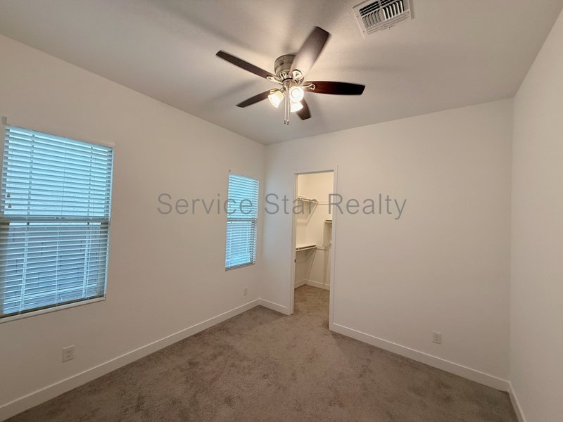 Stunning LARGE 5 Bedroom Home property image