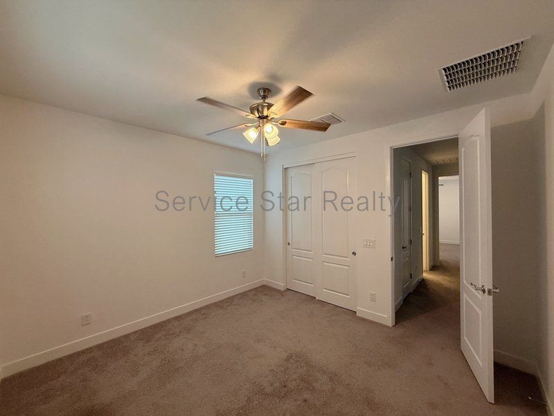 Stunning LARGE 5 Bedroom Home property image