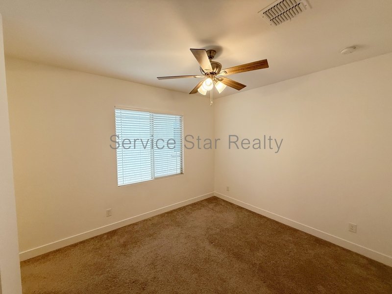 Stunning LARGE 5 Bedroom Home property image