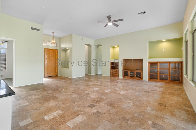 GRAYHAWK STUNNER - 3 Bed, 2 Bath Home in Gated Community! property image