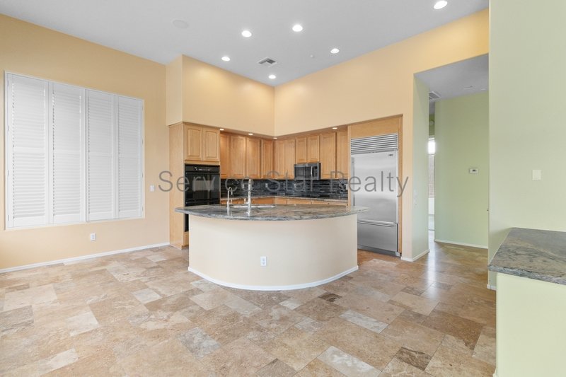 GRAYHAWK STUNNER - 3 Bed, 2 Bath Home in Gated Community! property image