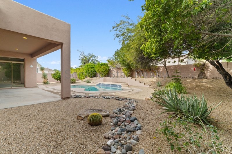 GRAYHAWK STUNNER - 3 Bed, 2 Bath Home in Gated Community! property image