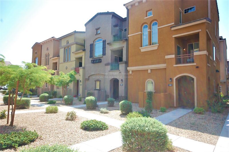 Stunning 2BR 2.5 BA N. PHX Townhouse W/D INCLUDED! property image