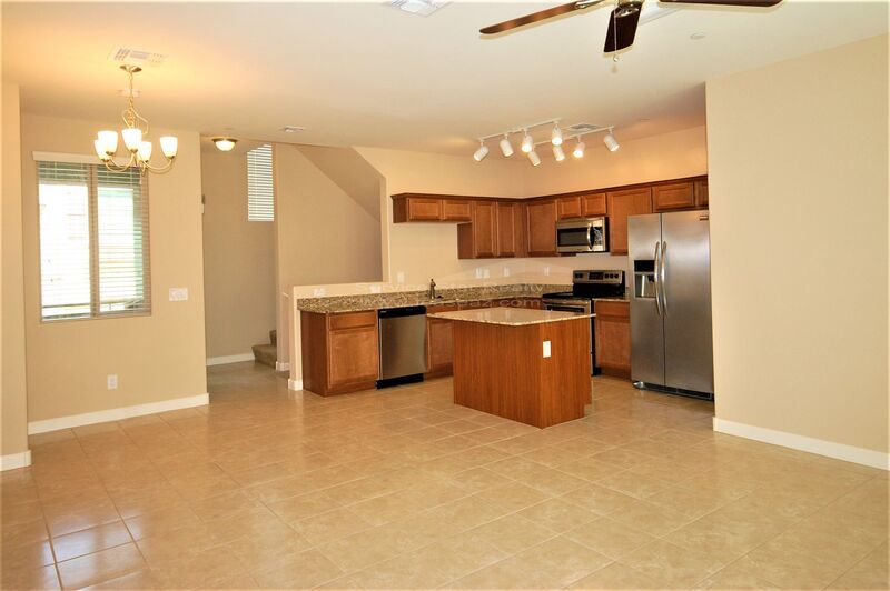 Stunning 2BR 2.5 BA N. PHX Townhouse W/D INCLUDED! property image